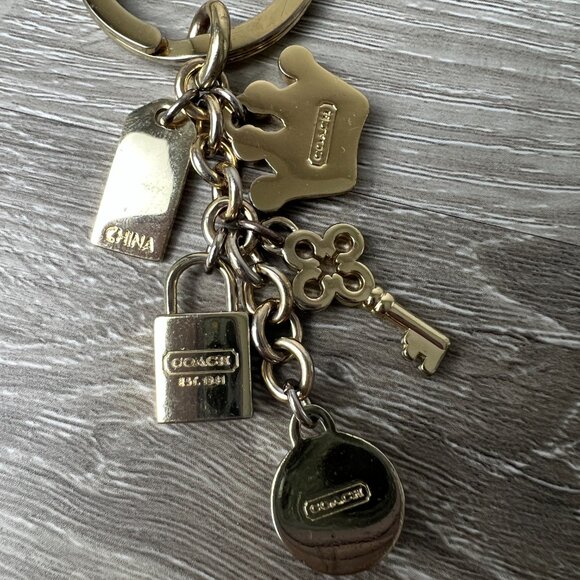 COACH RARE Designer Keychain Charms In Gold Key FOB With 5 Charms - Picture 3 of 3